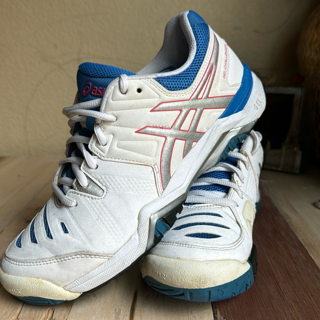 Asics Womens Sneakers 272